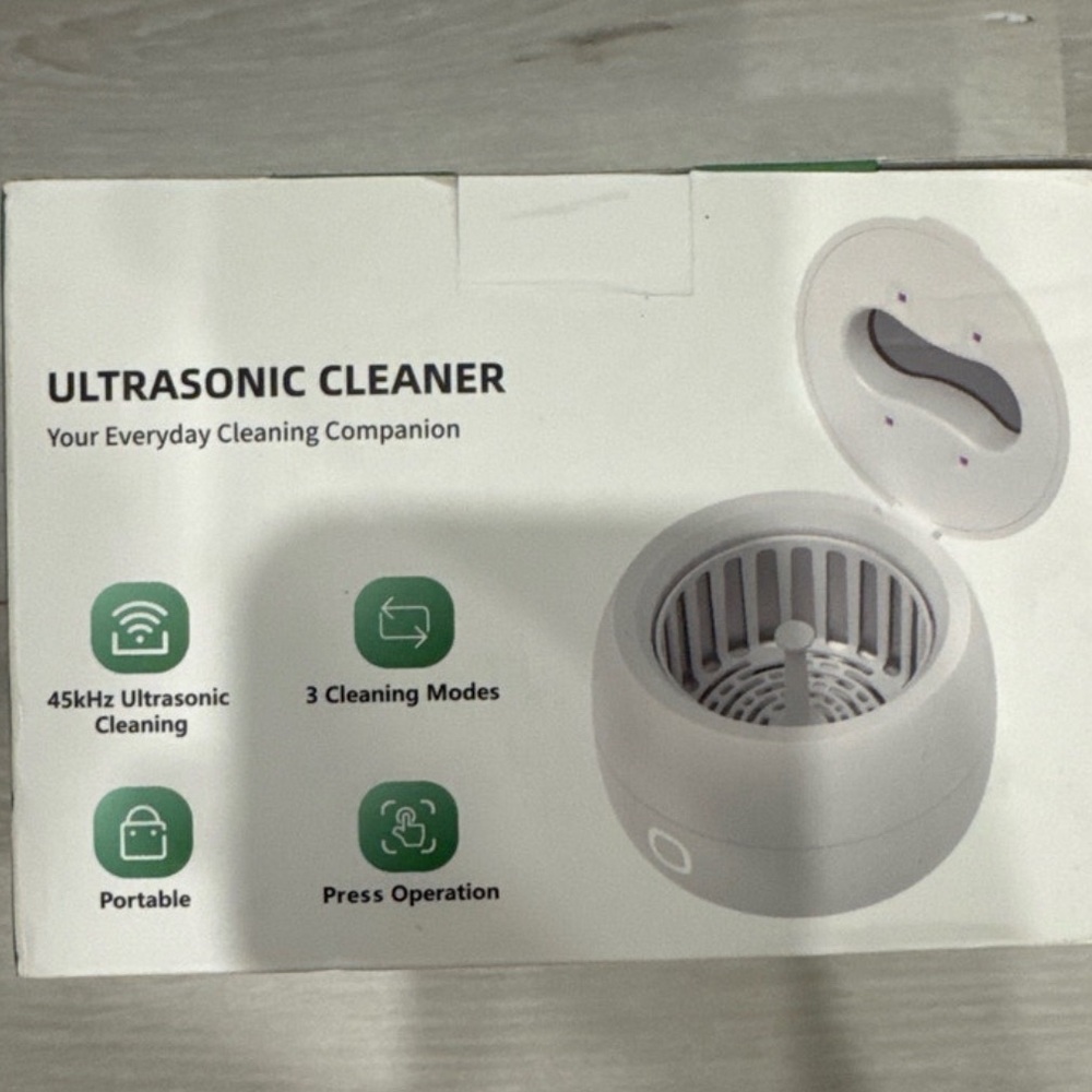 Ultrasonic Cleaner - White Portable Jewelry / Retainer Cleaner